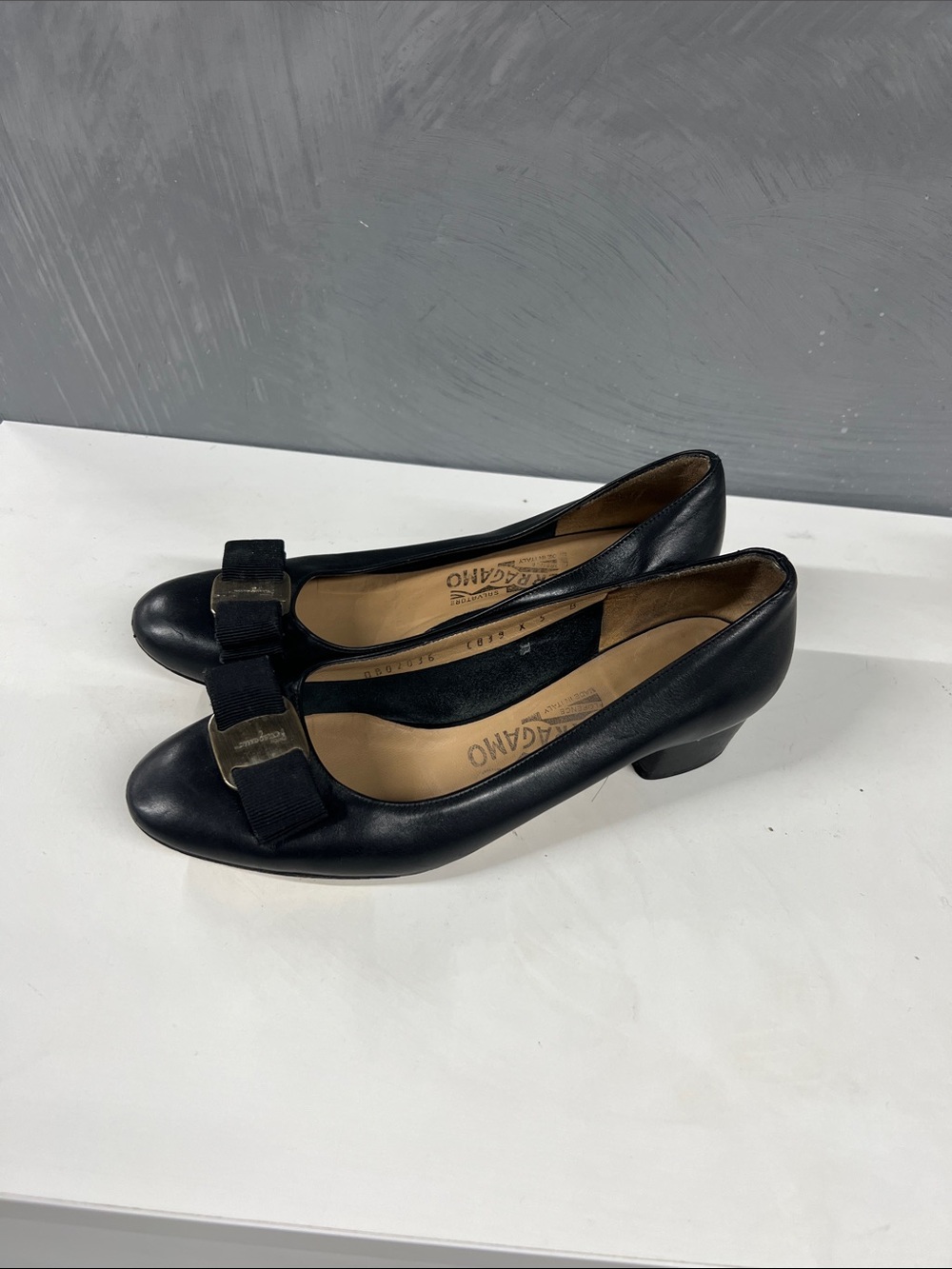 Salvatore Ferragamo Black Leather Vara Bow Heel Pumps